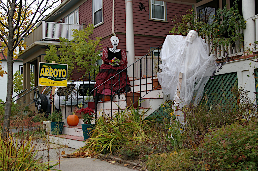 Halloween in Jamaica Plain, 2009